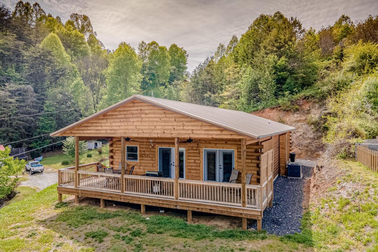 Hilltop Cabin Bryson City Eksteriør bilde