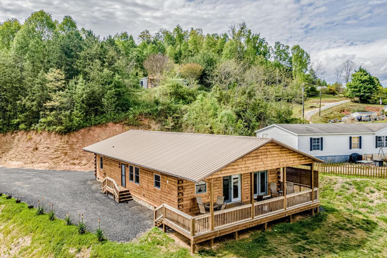 Hilltop Cabin Bryson City Eksteriør bilde